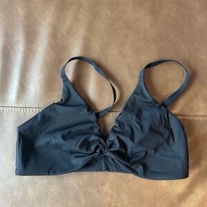 Gymshark Black Twist Front Bra